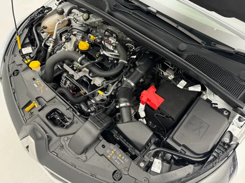 DY72NDV Renault Clio 1.0 TCe 90 Evolution 5dr Thumbnail #28