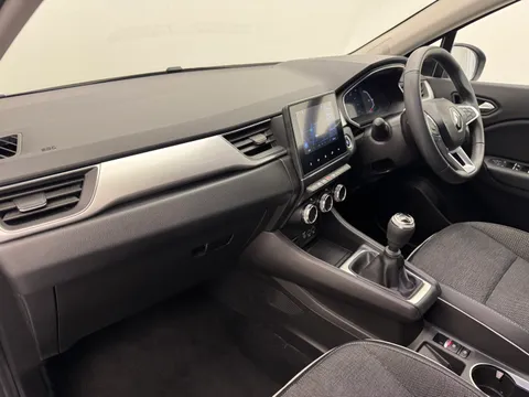 DU72XRE Renault Captur 1.0 TCE 90 SE Edition 5dr Thumbnail #16