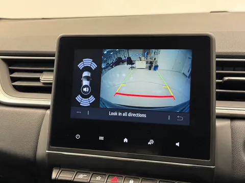 DU72XRE Renault Captur 1.0 TCE 90 SE Edition 5dr Thumbnail #24