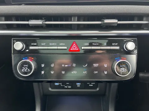 MJ25HPA Hyundai Tucson 1.6T Plug-in Hybrid Ultimate 5dr 4WD Auto Thumbnail #27