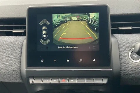 BG75OGZ Renault Clio 1.6 E-TECH full hybrid 145 Techno 5dr Auto Thumbnail #22