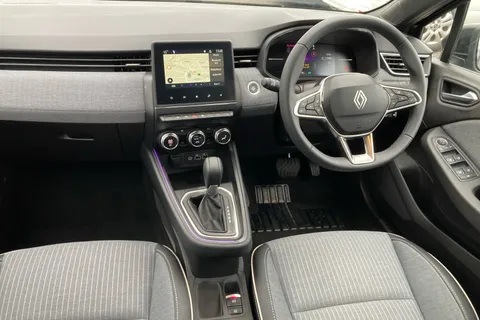 BG75OHJ Renault Clio 1.6 E-TECH full hybrid 145 Techno 5dr Auto Thumbnail #11