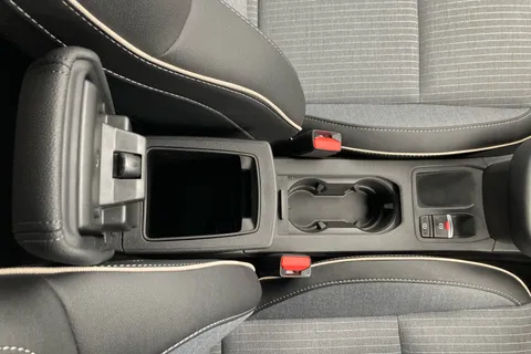 BG75OHJ Renault Clio 1.6 E-TECH full hybrid 145 Techno 5dr Auto Thumbnail #21