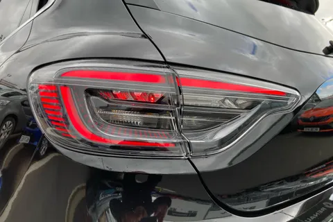 BG75OHJ Renault Clio 1.6 E-TECH full hybrid 145 Techno 5dr Auto Thumbnail #29