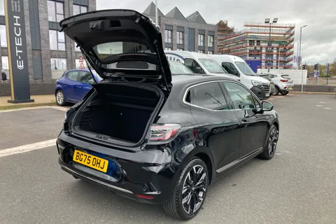 BG75OHJ Renault Clio 1.6 E-TECH full hybrid 145 Techno 5dr Auto Thumbnail #40