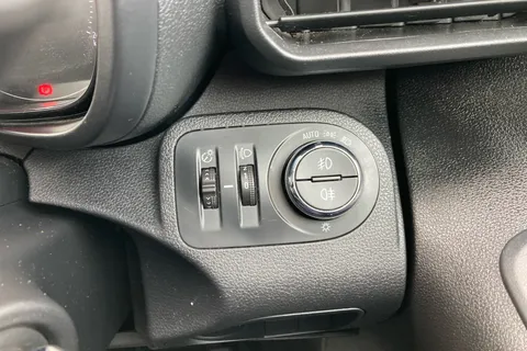 BT73OKD Vauxhall Combo Life 1.5 Turbo D Edition 5dr Thumbnail #14