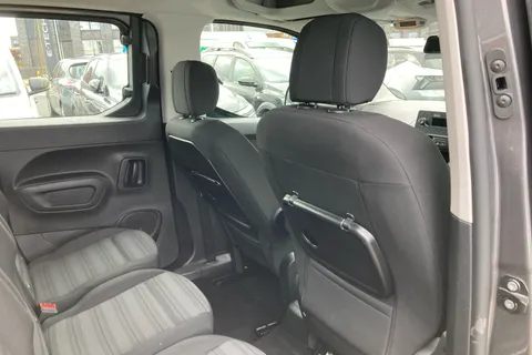 BT73OKD Vauxhall Combo Life 1.5 Turbo D Edition 5dr Thumbnail #20