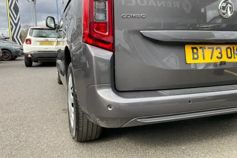 BT73OKD Vauxhall Combo Life 1.5 Turbo D Edition 5dr Thumbnail #24