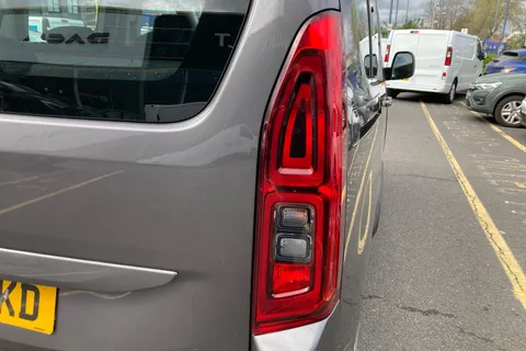 BT73OKD Vauxhall Combo Life 1.5 Turbo D Edition 5dr Thumbnail #26