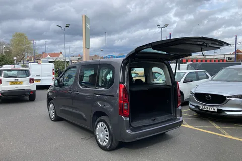 BT73OKD Vauxhall Combo Life 1.5 Turbo D Edition 5dr Thumbnail #35