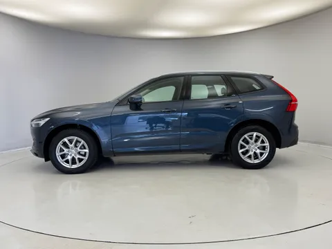 YW68NPG Volvo XC60 2.0 D4 Momentum 5dr AWD Geartronic Thumbnail #2