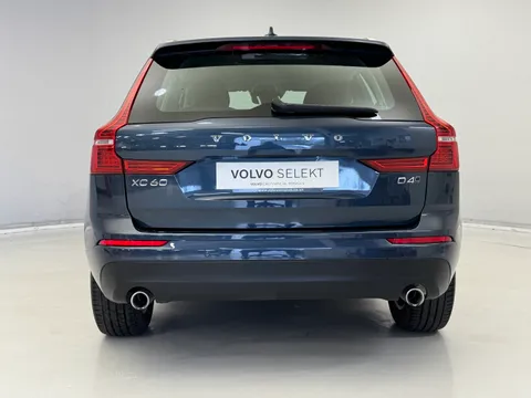 YW68NPG Volvo XC60 2.0 D4 Momentum 5dr AWD Geartronic Thumbnail #7