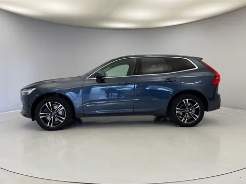 2 of 37 for Volvo XC60 2.0 T4 190 Edition 5dr Geartronic