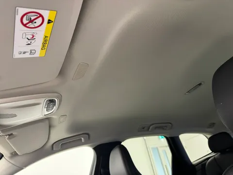 13 of 37 for Volvo XC60 2.0 T4 190 Edition 5dr Geartronic