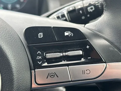 FN21UNB Hyundai Tucson 1.6 TGDi 48V MHD SE Connect 5dr 2WD Thumbnail #24