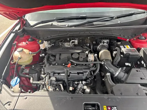 FN21UNB Hyundai Tucson 1.6 TGDi 48V MHD SE Connect 5dr 2WD Thumbnail #32