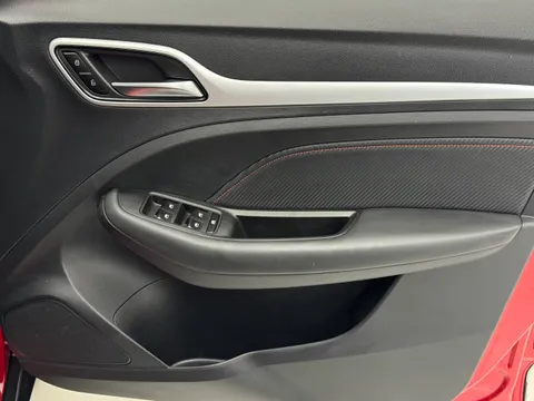 DV22ODH Mg Motor Uk Zs 1.0T GDi Exclusive 5dr DCT Thumbnail #15