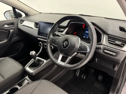 DL21GMZ Renault Captur 1.0 TCE 90 Iconic 5dr Thumbnail #19