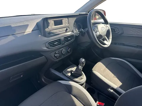 EK73GYO Hyundai i10 1.0 MPi SE 5dr Thumbnail #6