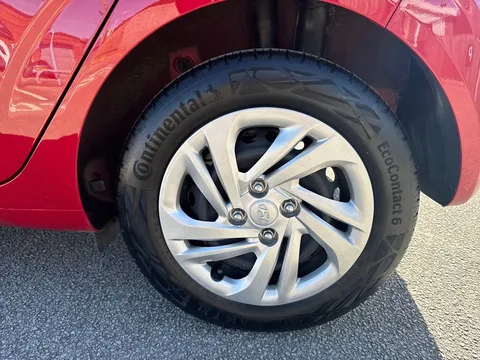 EK73GYO Hyundai i10 1.0 MPi SE 5dr Thumbnail #17