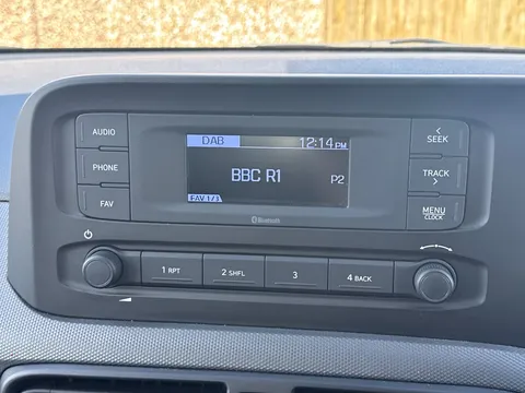 EK73GYO Hyundai i10 1.0 MPi SE 5dr Thumbnail #23