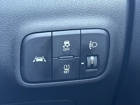 EK73GYO Hyundai i10 1.0 MPi SE 5dr Thumbnail #29