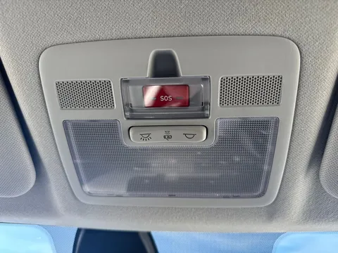 EK73GYO Hyundai i10 1.0 MPi SE 5dr Thumbnail #32