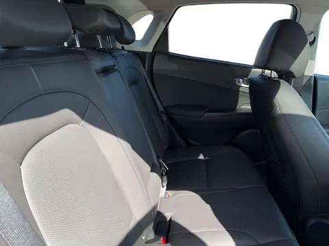 DV72HSZ Hyundai Kona 1.0 TGDi 48V MHEV Ultimate 5dr Thumbnail #11