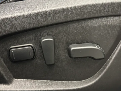 A15YXX Renault ARKANA 1.6 E-Tech FHEV 145 Esprit Alpine 5dr Auto Thumbnail #25