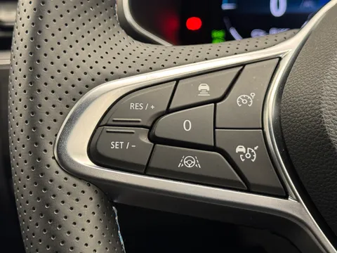 A15YXX Renault ARKANA 1.6 E-Tech FHEV 145 Esprit Alpine 5dr Auto Thumbnail #26