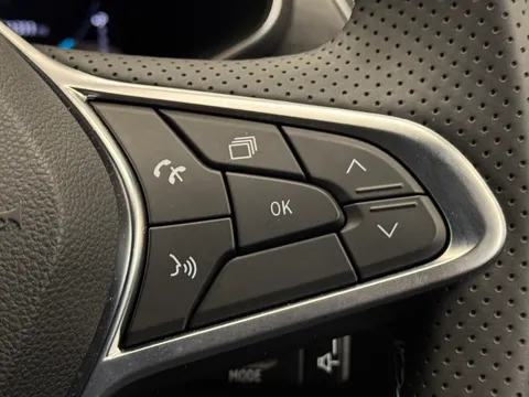 A15YXX Renault ARKANA 1.6 E-Tech FHEV 145 Esprit Alpine 5dr Auto Thumbnail #27