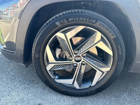 DY22FMM Hyundai Tucson 1.6 TGDi Ultimate 5dr 2WD Thumbnail #18