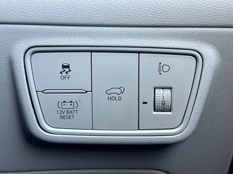 DY22FMM Hyundai Tucson 1.6 TGDi Ultimate 5dr 2WD Thumbnail #36