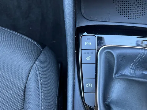 YL22OJW Hyundai Tucson 1.6 TGDi Premium 5dr 2WD Thumbnail #26