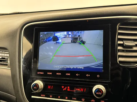 SW21JFK Mitsubishi Outlander 2.4 PHEV Dynamic Safety 5dr Auto Thumbnail #24