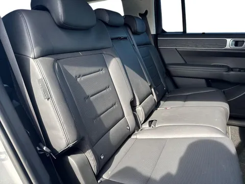 DX75XXR Hyundai Santa Fe 1.6 TGDi 239 Hybrid Ultimate 5dr Auto Thumbnail #11