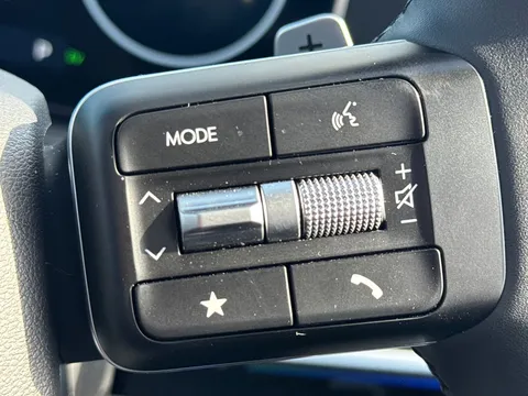 DX75XXR Hyundai Santa Fe 1.6 TGDi 239 Hybrid Ultimate 5dr Auto Thumbnail #27