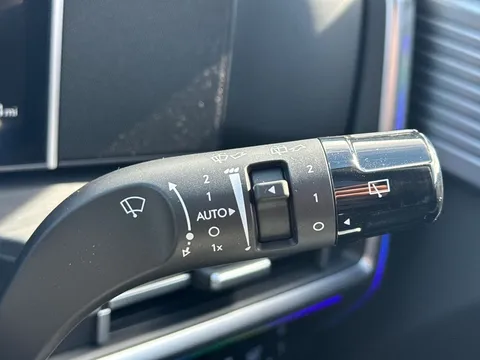 DX75XXR Hyundai Santa Fe 1.6 TGDi 239 Hybrid Ultimate 5dr Auto Thumbnail #29