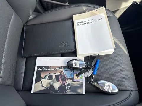 DX75XXR Hyundai Santa Fe 1.6 TGDi 239 Hybrid Ultimate 5dr Auto Thumbnail #31