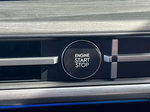 DX75XXR Hyundai Santa Fe 1.6 TGDi 239 Hybrid Ultimate 5dr Auto Thumbnail #34