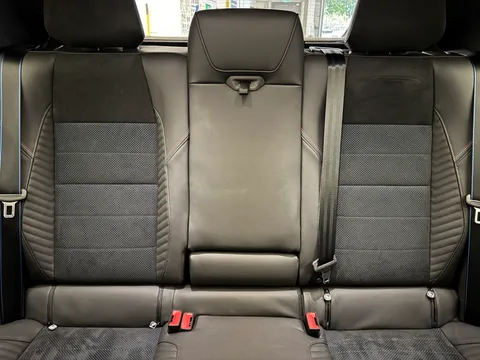 DU25VVN Renault Rafale E-Tech FHEV Iconic Esprit Alpine 5dr Auto 4C Thumbnail #22