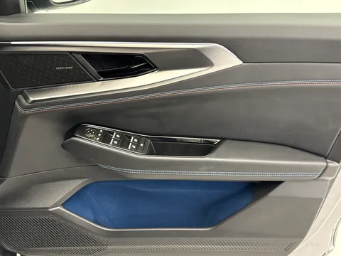 DU25VVN Renault Rafale E-Tech FHEV Iconic Esprit Alpine 5dr Auto 4C Thumbnail #23