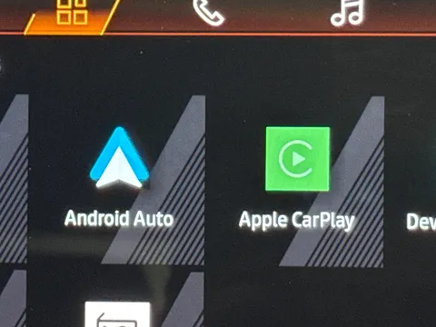 DU25VVN Renault Rafale E-Tech FHEV Iconic Esprit Alpine 5dr Auto 4C Thumbnail #24