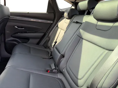 BF23NWE Hyundai Tucson 1.6 TGDi 48V MHD 180 Ultimate 5dr 4WD DCT Thumbnail #12