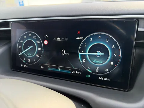 BF23NWE Hyundai Tucson 1.6 TGDi 48V MHD 180 Ultimate 5dr 4WD DCT Thumbnail #14