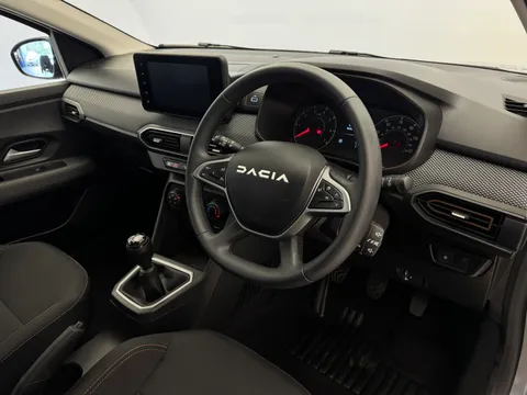 DS24VGU Dacia Sandero Stepway 1.0 TCe Expression 5dr Thumbnail #20