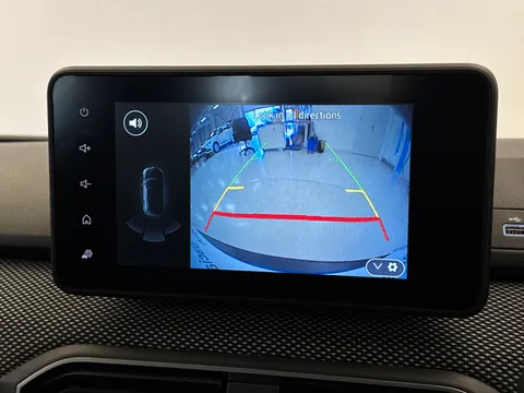 DS24VGU Dacia Sandero Stepway 1.0 TCe Expression 5dr Thumbnail #24