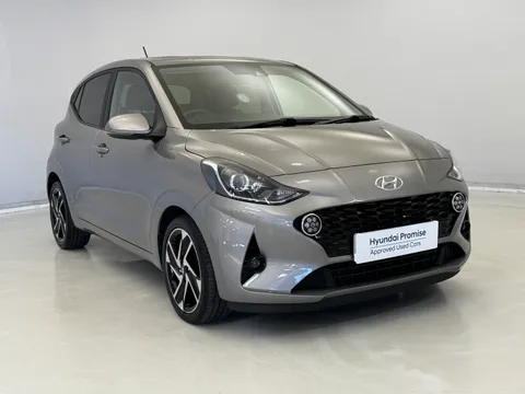 DX72ZWD Hyundai i10 1.0 MPi Premium 5dr Auto Thumbnail #1