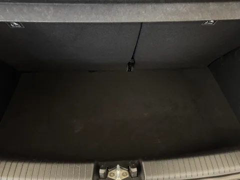 DX72ZWD Hyundai i10 1.0 MPi Premium 5dr Auto Thumbnail #10