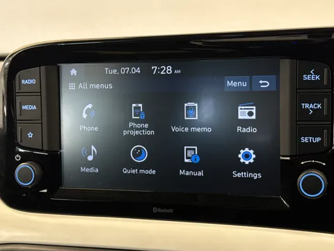 DX72ZWD Hyundai i10 1.0 MPi Premium 5dr Auto Thumbnail #22